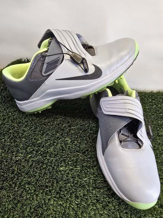 Nike Other - Nike TW 2017 Tiger Woods Wolf Dark Grey Golf Cleats 880955-002 Mens Size 8